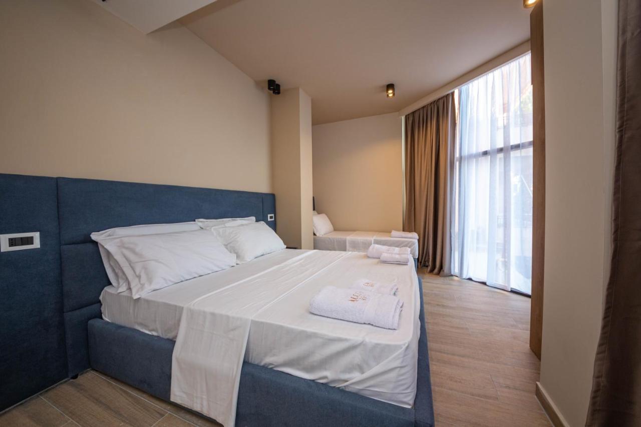 Hotel Alion21 Durres Bagian luar foto