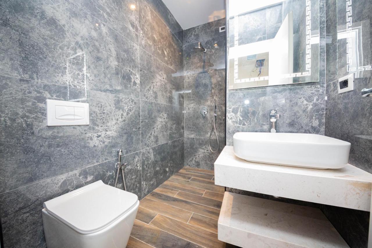 Hotel Alion21 Durres Bagian luar foto