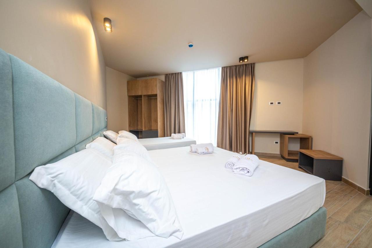 Hotel Alion21 Durres Bagian luar foto