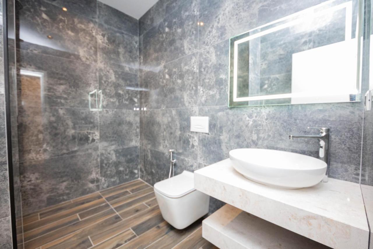 Hotel Alion21 Durres Bagian luar foto