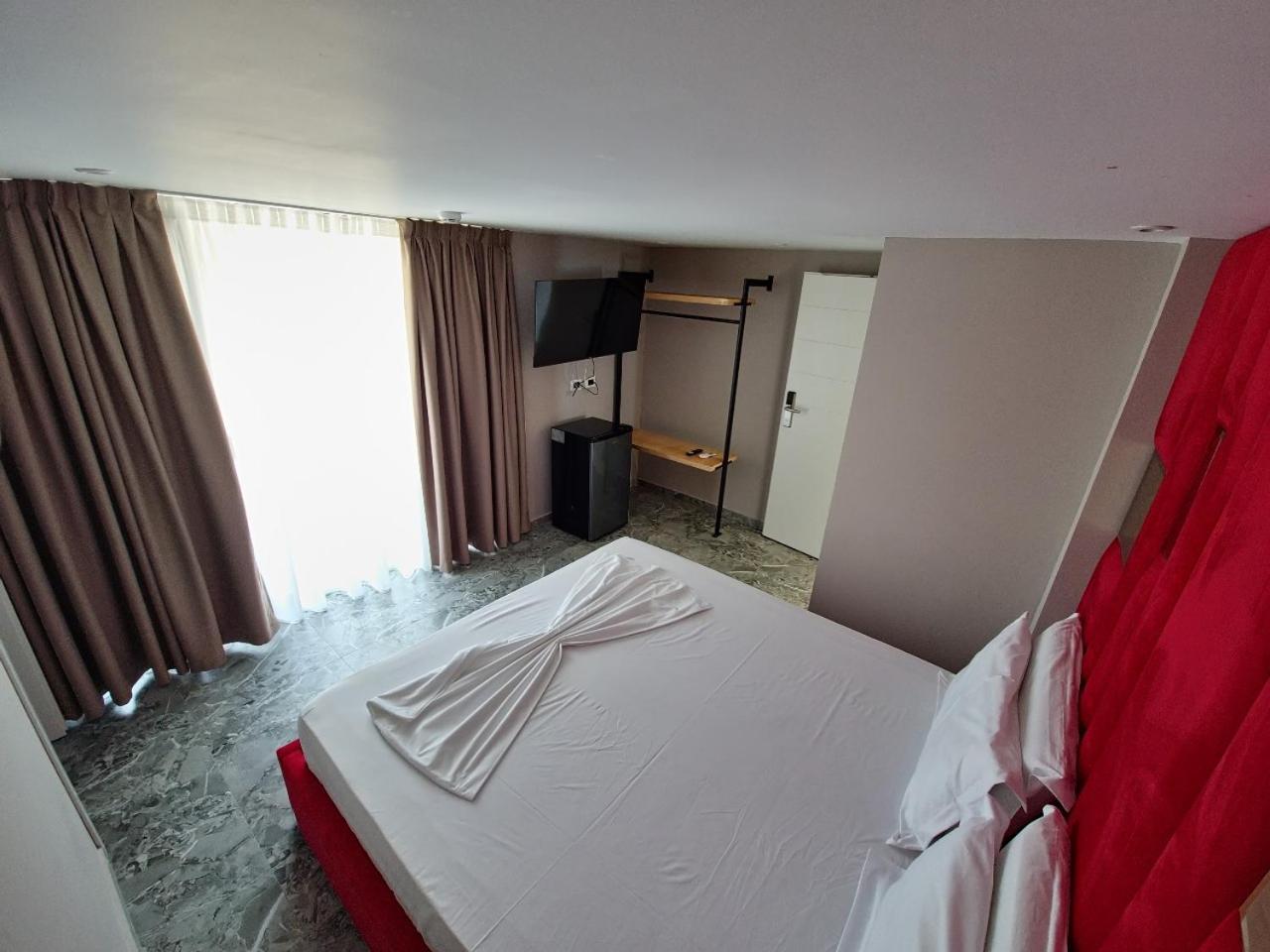 Hotel Alion21 Durres Bagian luar foto